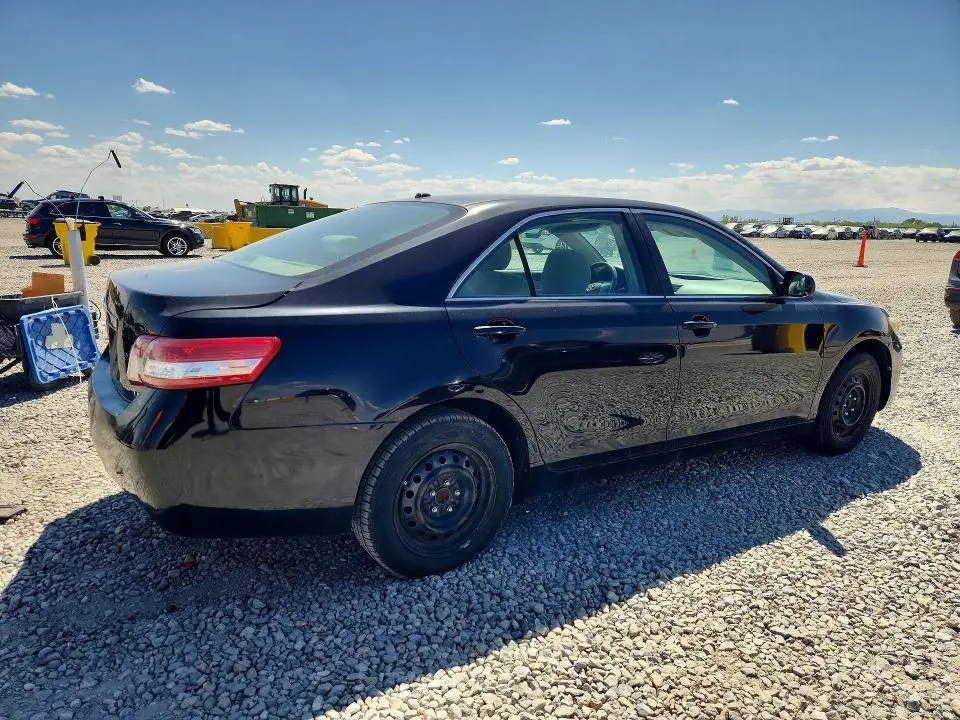 2010 TOYOTA CAMRY LE  