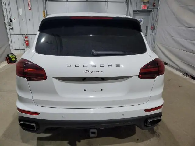 2016 PORSCHE CAYENNE   