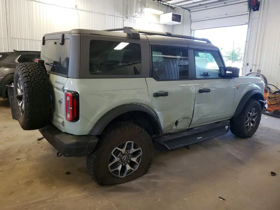 2023 FORD BRONCO BASE  