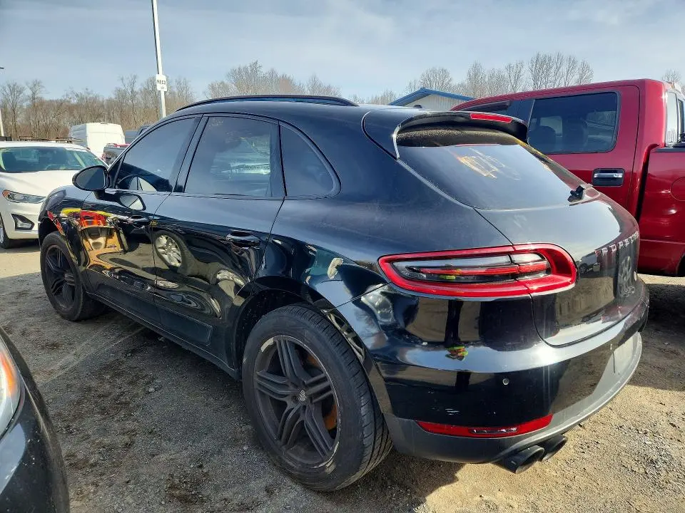 2015 PORSCHE MACAN S  