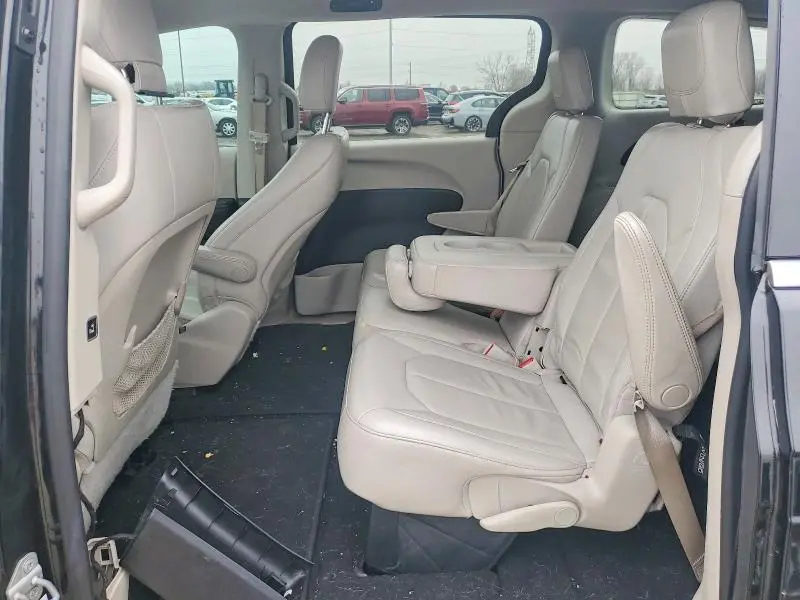 2017 CHRYSLER PACIFICA TOURING L  