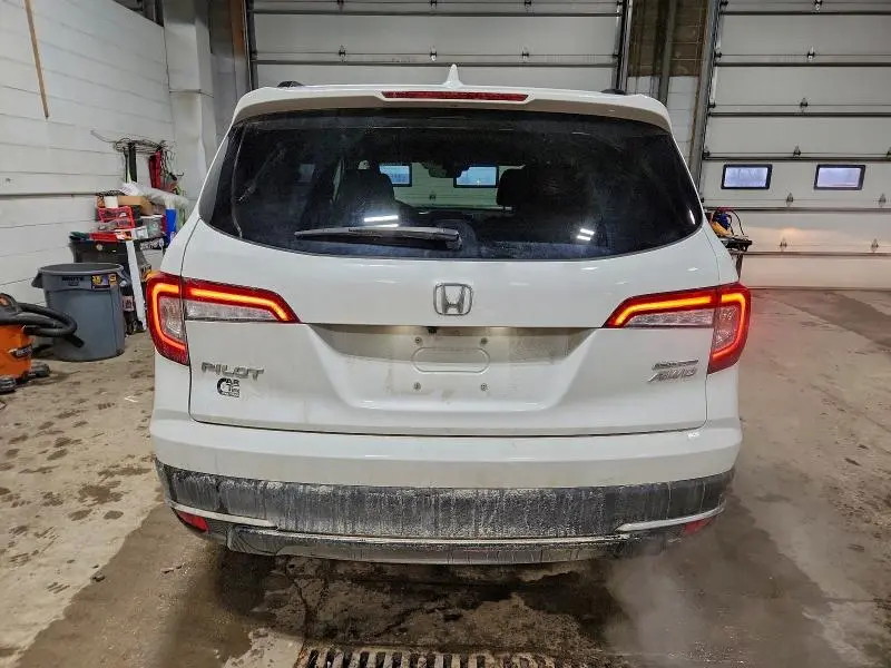 2022 HONDA PILOT SE  