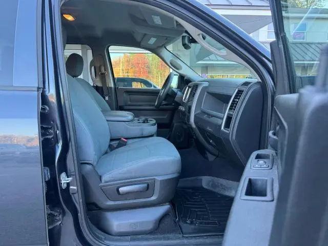 2018 RAM 1500 ST