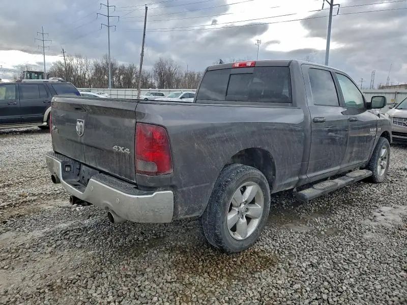 2019 RAM 1500 CLASSIC SLT  