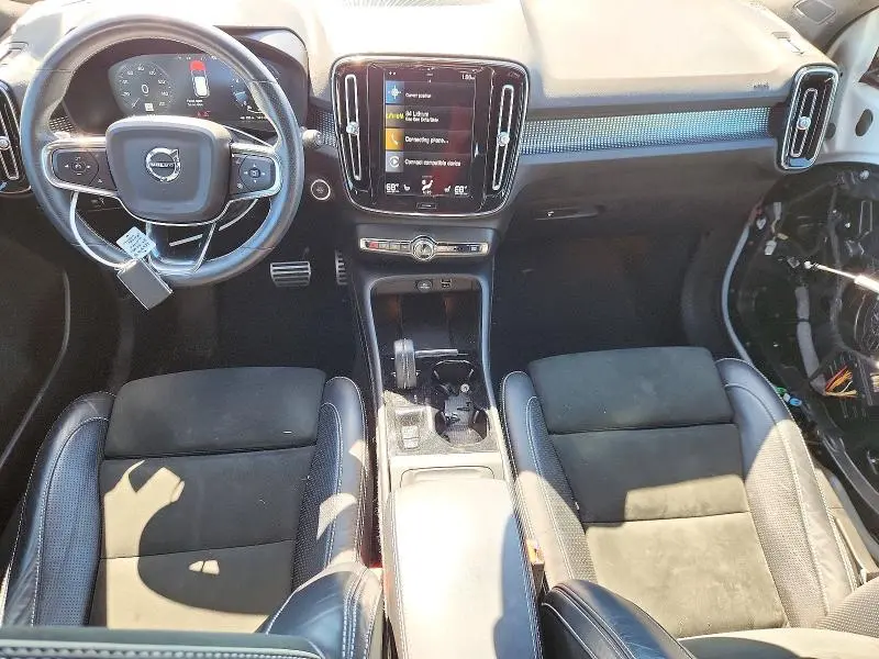 2021 VOLVO XC40 T5 R-DESIGN  