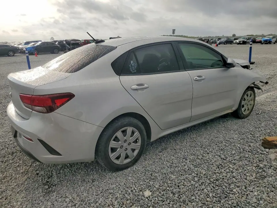 2022 KIA RIO LX  