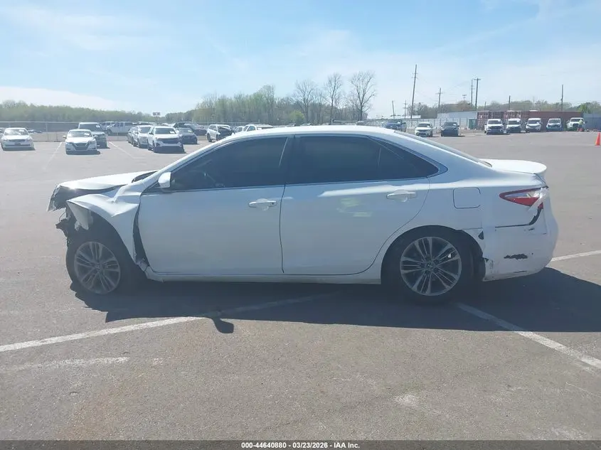 2017 TOYOTA CAMRY SE