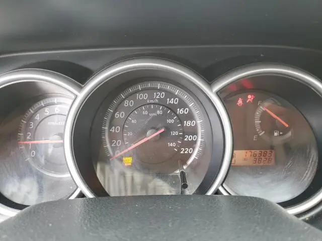 2011 NISSAN VERSA S  