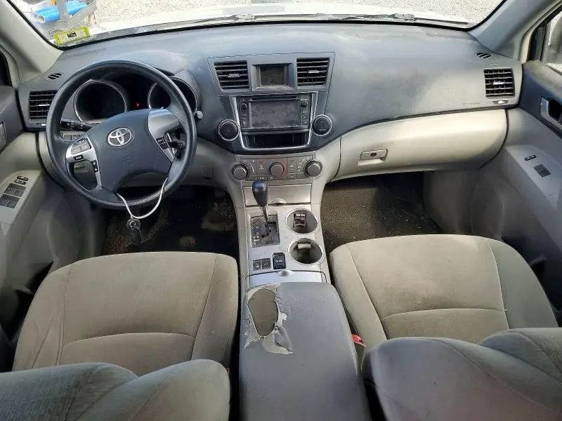 2013 TOYOTA HIGHLANDER PLUS  