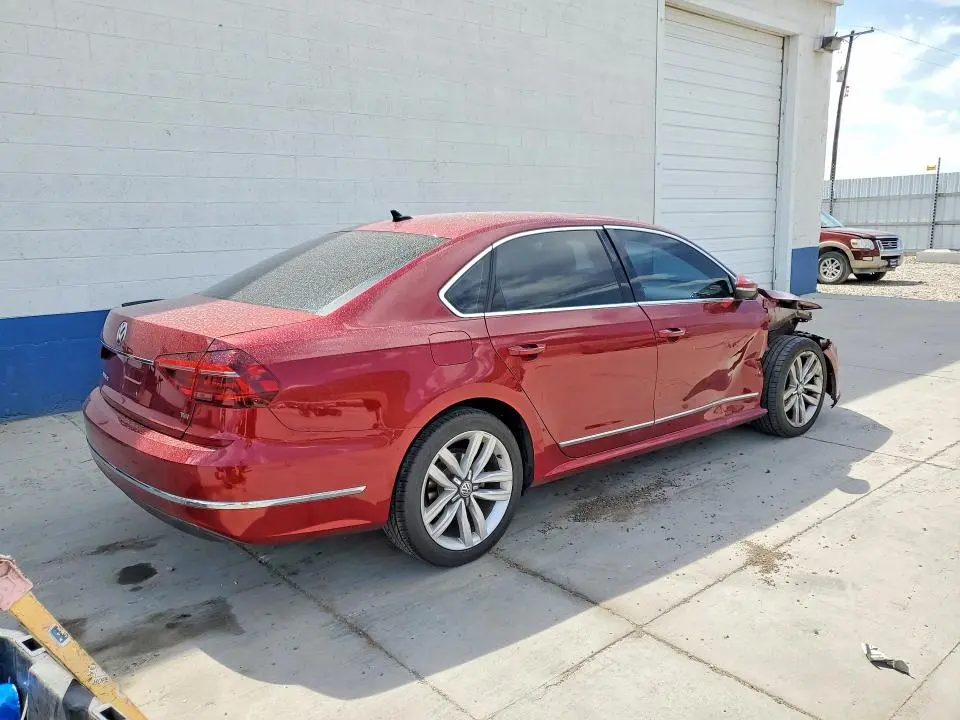 2017 VOLKSWAGEN PASSAT SE  