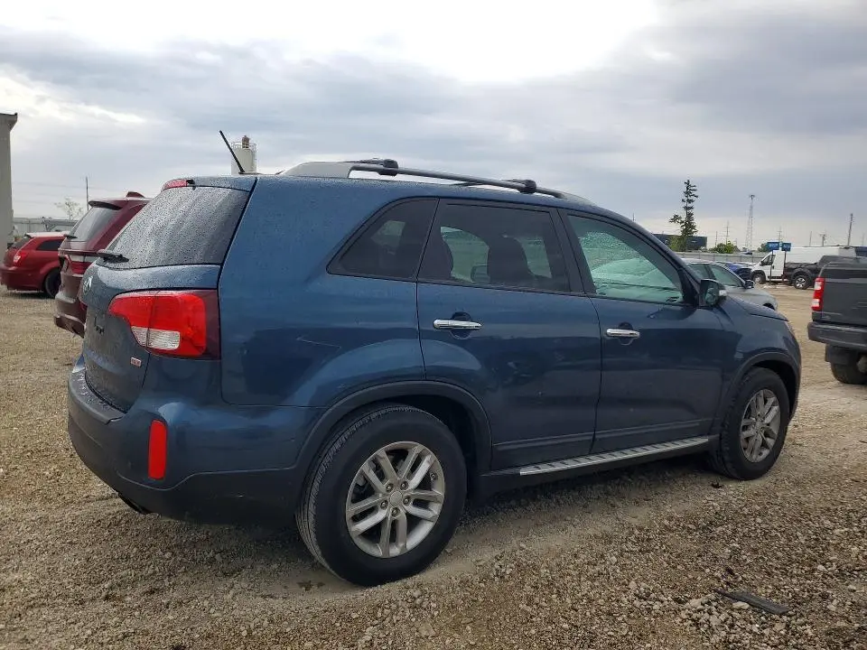 2015 KIA SORENTO LX  
