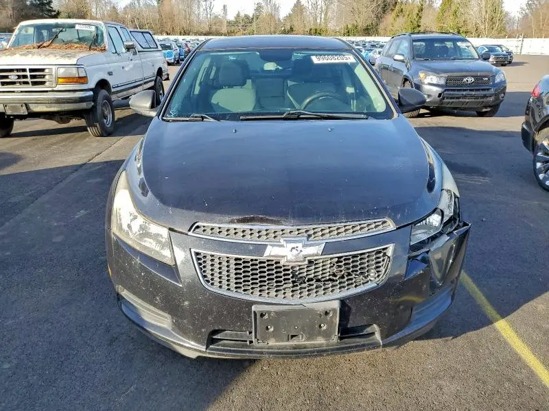 2013 CHEVROLET CRUZE LS  