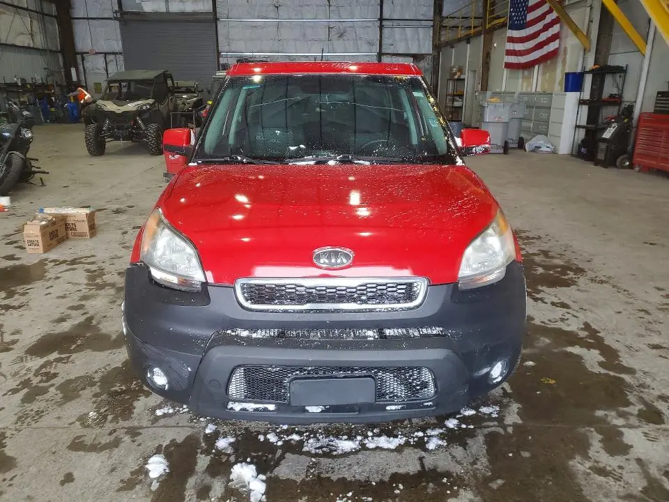 2011 KIA SOUL +  
