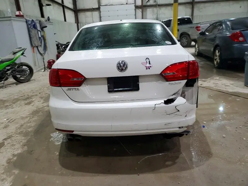 2012 VOLKSWAGEN JETTA BASE  