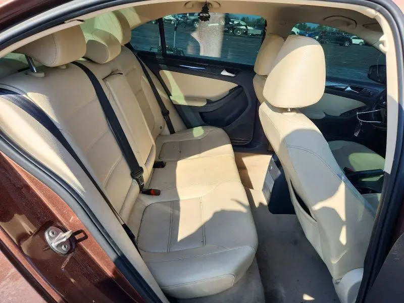 2016 VOLKSWAGEN JETTA SEL  
