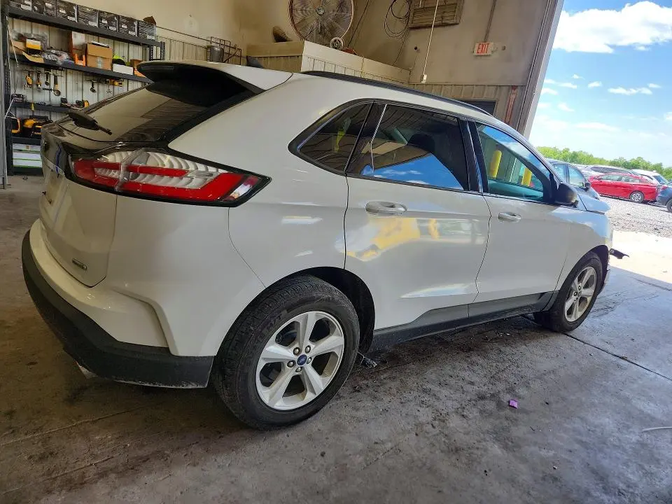 2020 FORD EDGE SE  