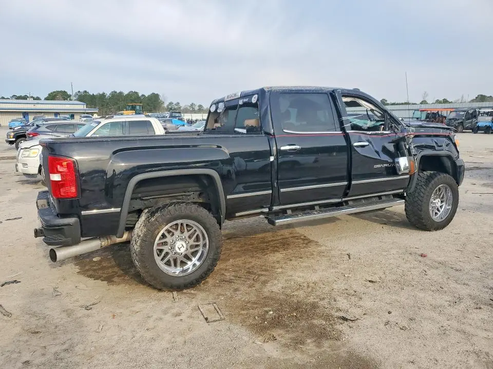 2018 GMC SIERRA K2500 DENALI  