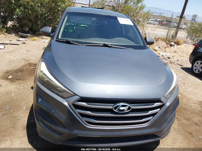 2017 HYUNDAI TUCSON SE