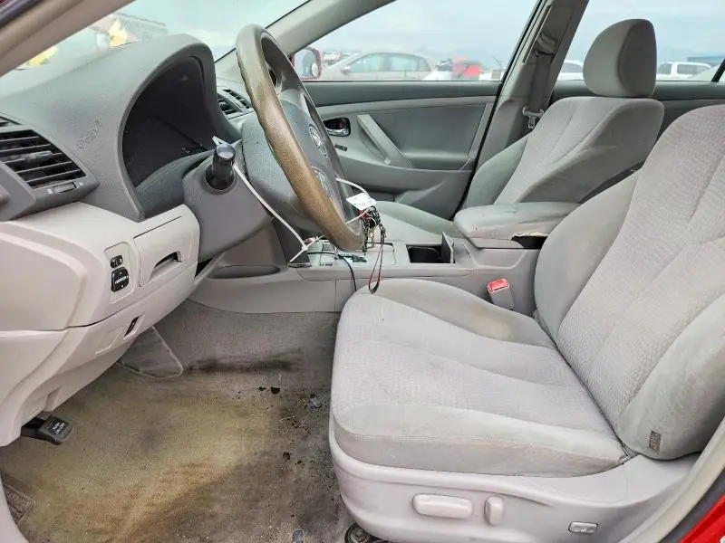 2011 TOYOTA CAMRY LE  