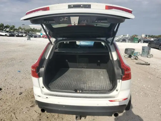 2019 VOLVO XC60 T5  