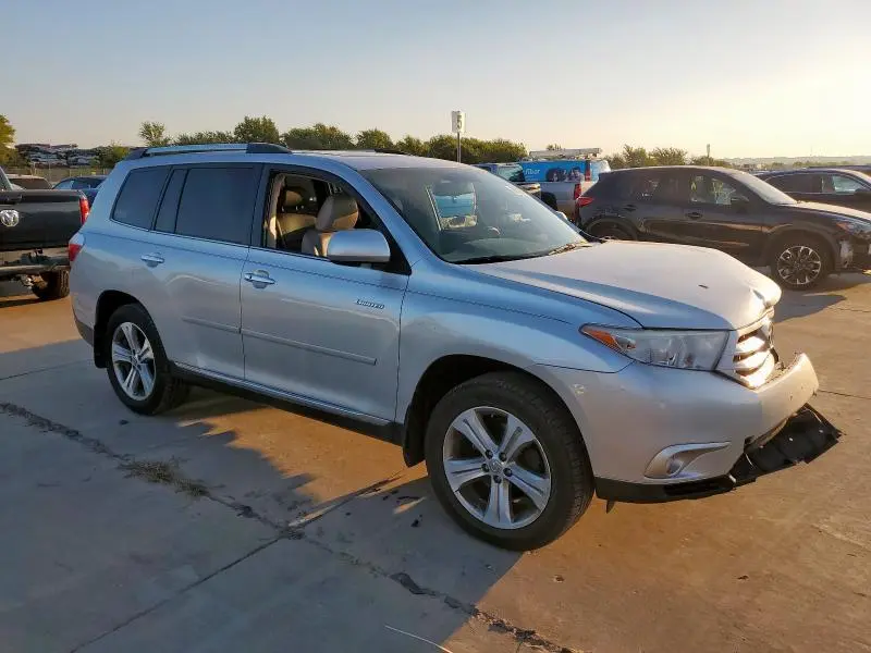 2011 TOYOTA HIGHLANDER LIMITED  