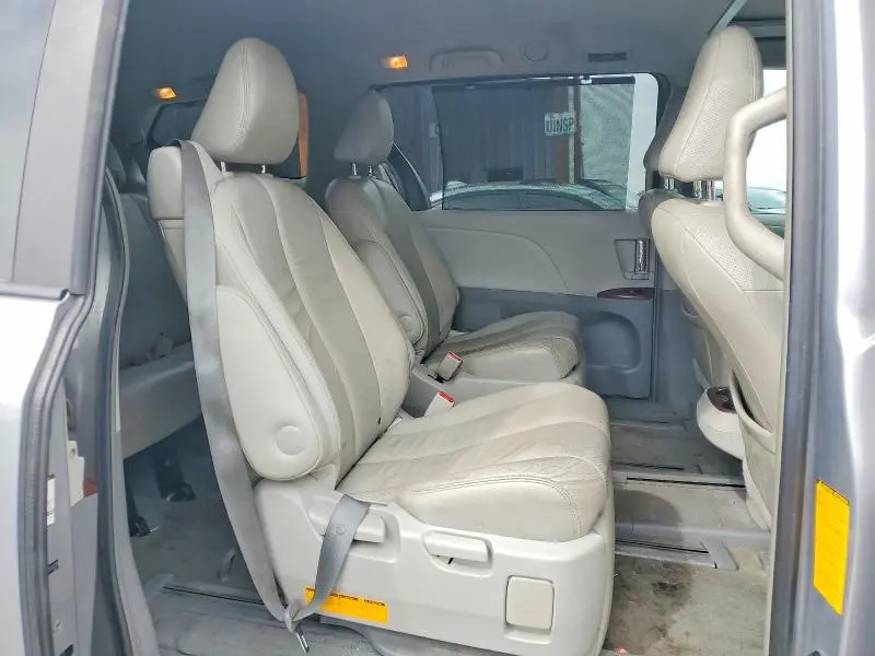 2012 TOYOTA SIENNA XLE 7-PASSENGER  