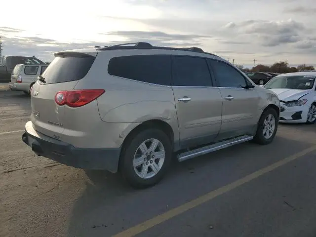 2011 CHEVROLET TRAVERSE LT  