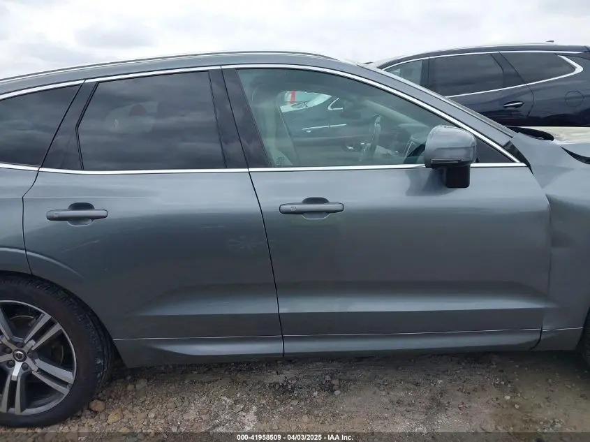 2020 VOLVO XC60 T5 MOMENTUM