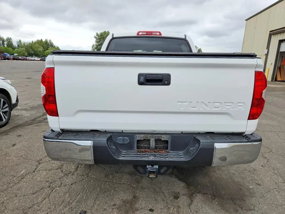 2019 TOYOTA TUNDRA SR5  