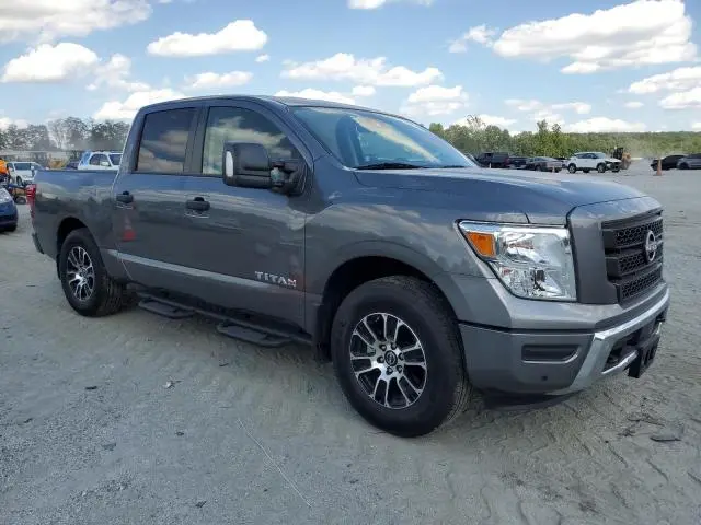 2023 NISSAN TITAN SV  