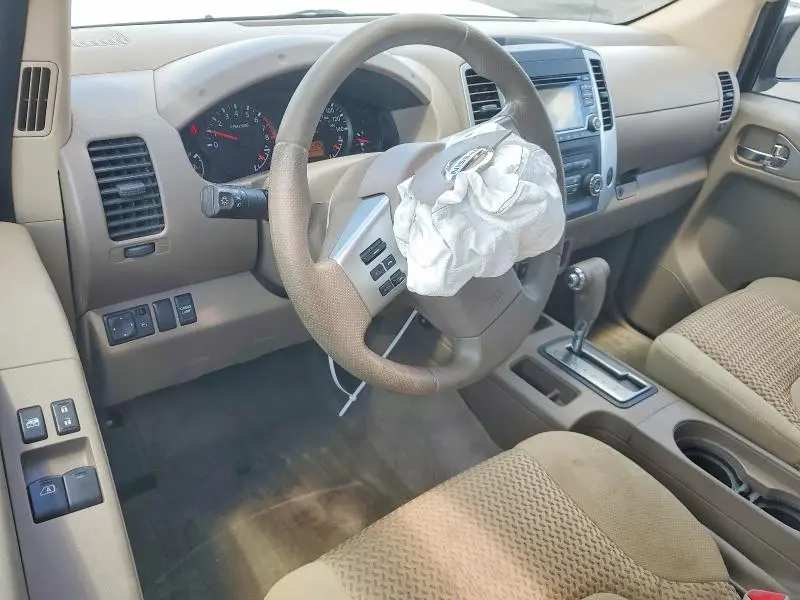 2017 NISSAN FRONTIER SV V6  
