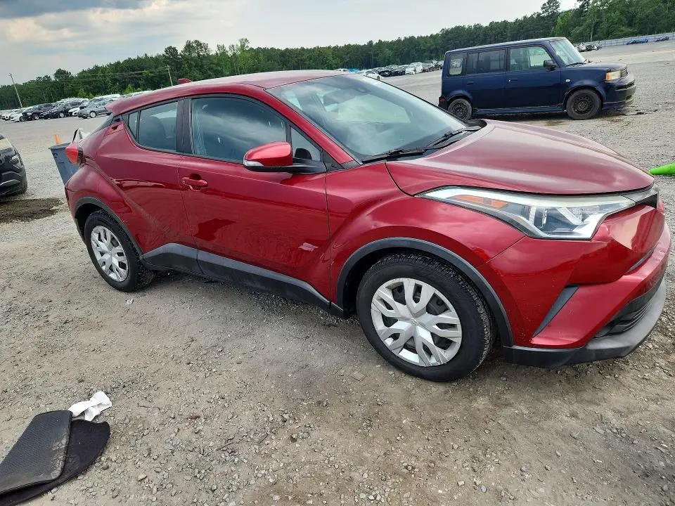 2019 TOYOTA C-HR LE  