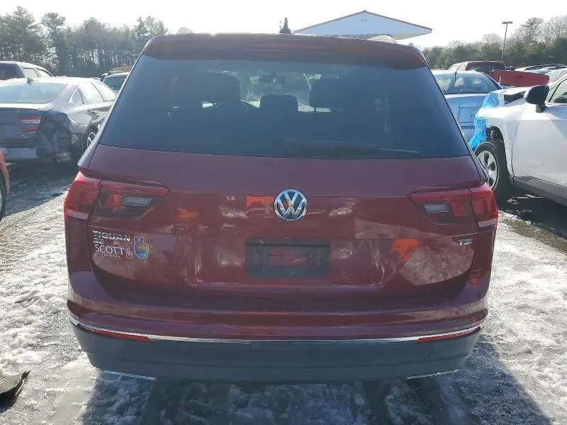 2018 VOLKSWAGEN TIGUAN SE  