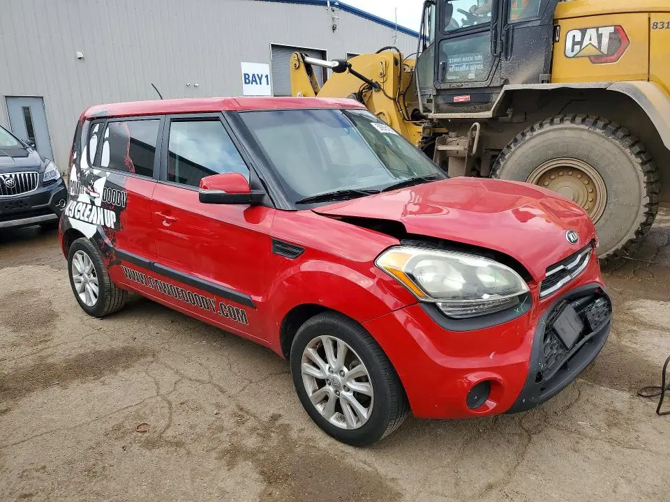 2013 KIA SOUL +  
