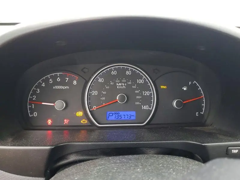 2010 HYUNDAI ELANTRA GLS  