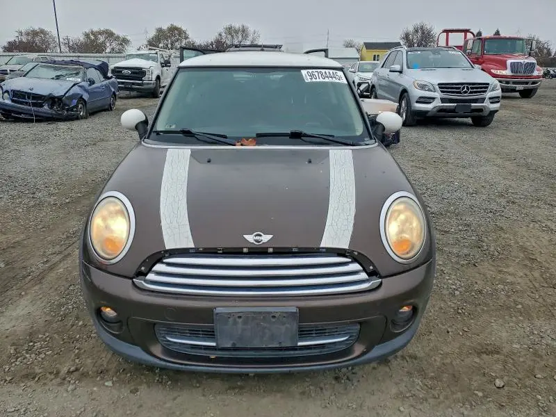 2011 MINI COOPER   
