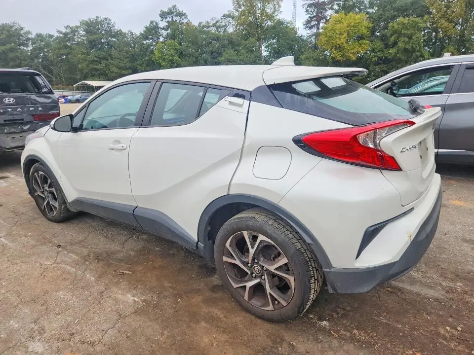 2020 TOYOTA C-HR XLE  