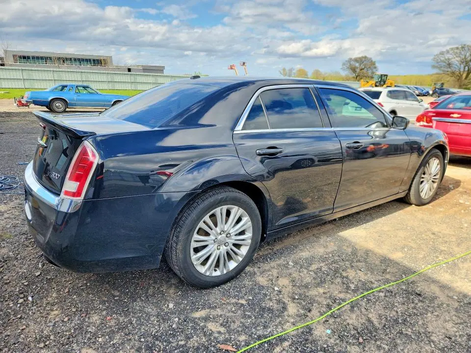 2013 CHRYSLER 300   