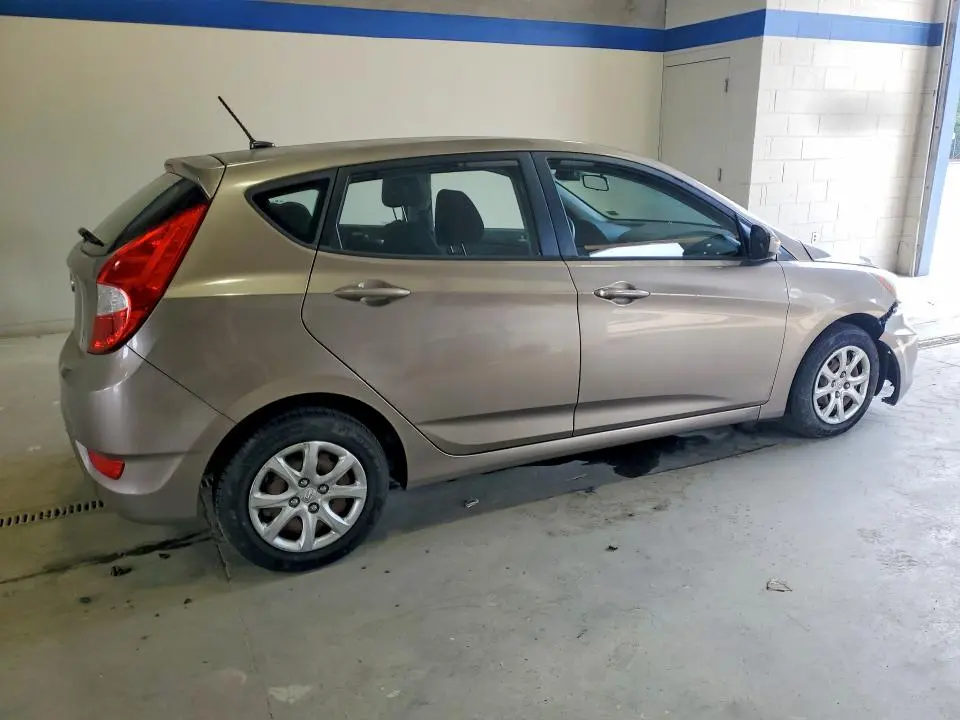 2014 HYUNDAI ACCENT GS  