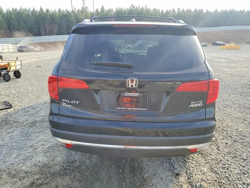 2017 HONDA PILOT ELITE  