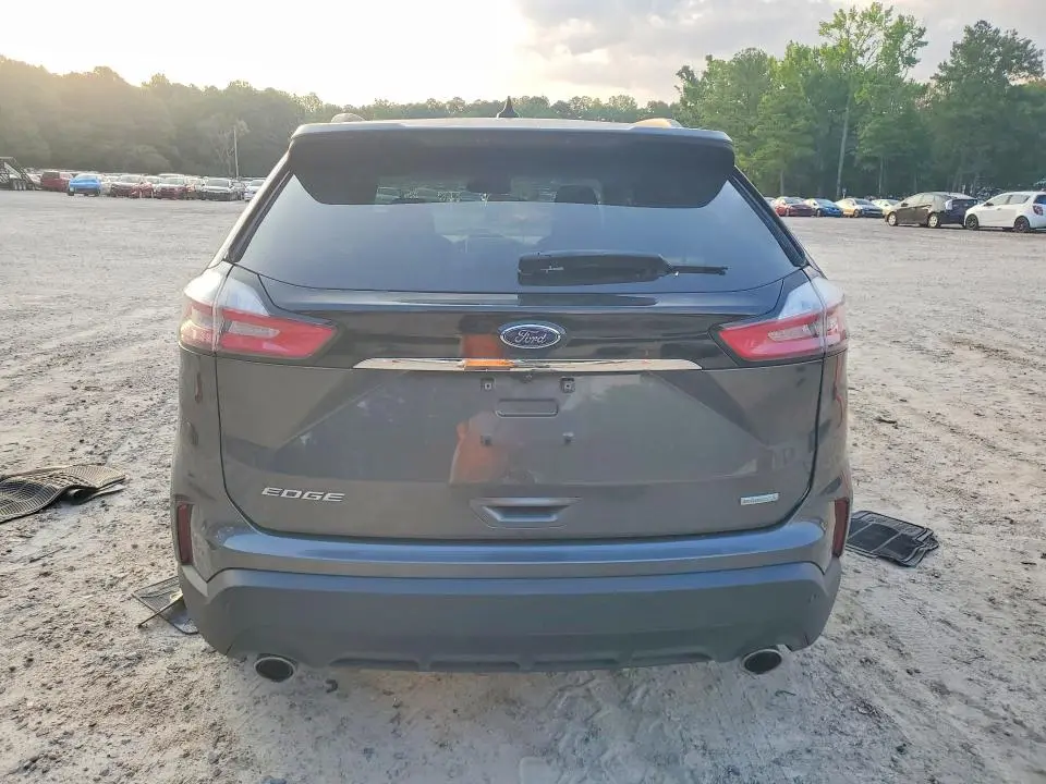 2020 FORD EDGE SE  