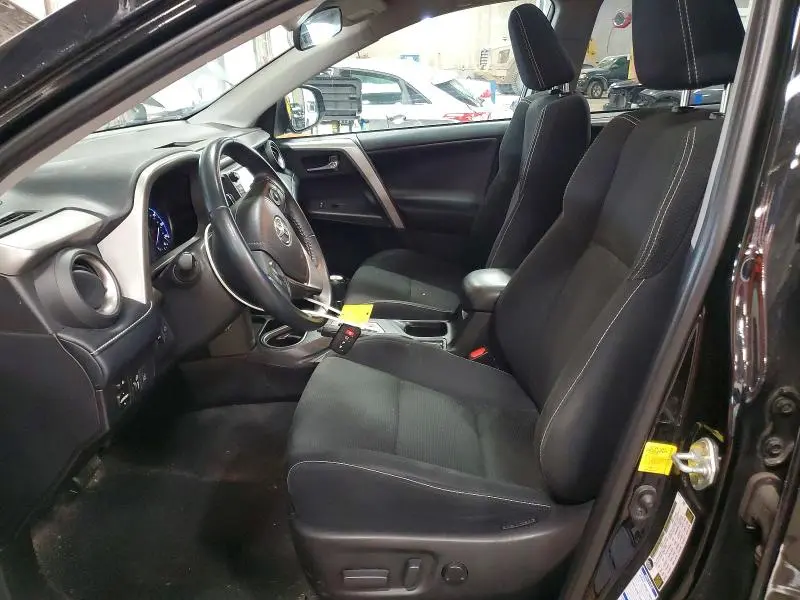 2018 TOYOTA RAV4 XLE  