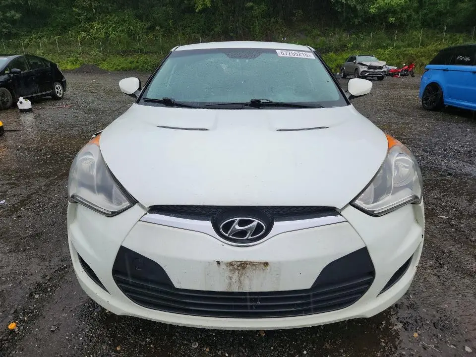 2013 HYUNDAI VELOSTER BASE  