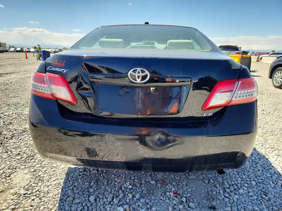 2010 TOYOTA CAMRY LE  