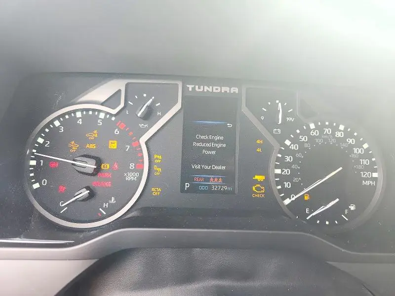 2024 TOYOTA TUNDRA SR5  