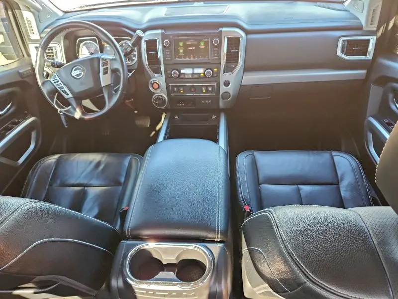 2019 NISSAN TITAN SV  