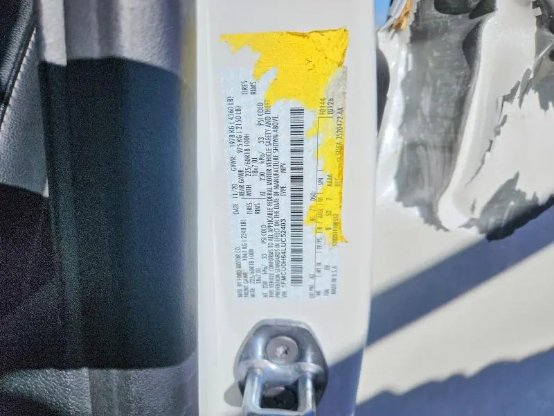 2020 FORD ESCAPE SEL  