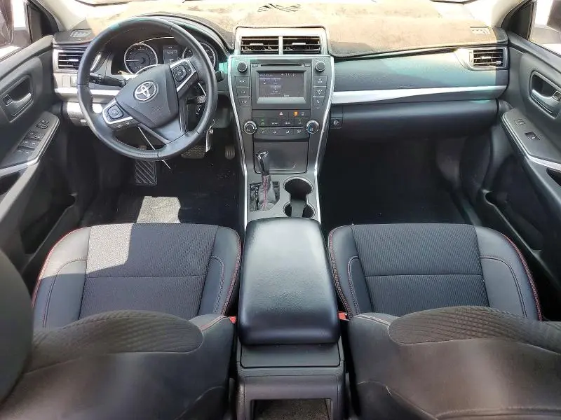 2017 TOYOTA CAMRY SE  