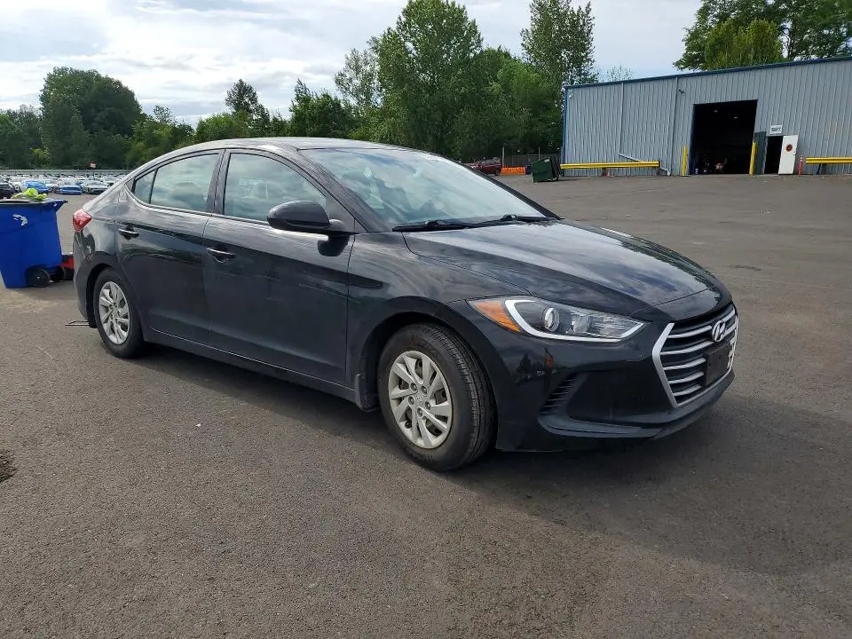 2018 HYUNDAI ELANTRA SE  