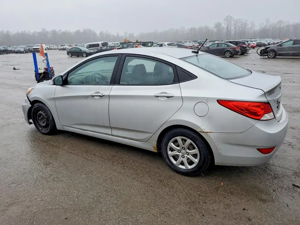 2013 HYUNDAI ACCENT GLS  